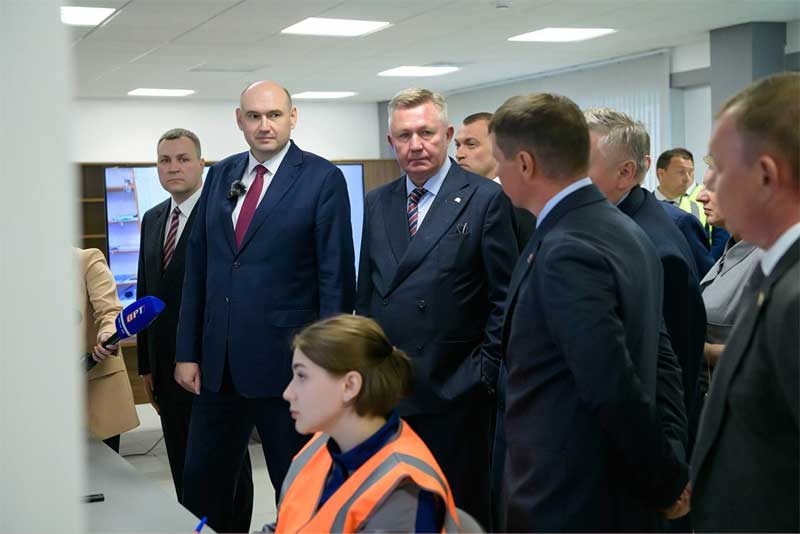 Врио губернатора Евгений Солнцев ознакомился с работой крупных промышленных объектов Бузулукского района