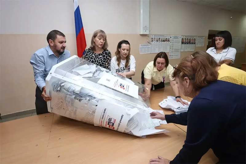 Губернатор Евгений Солнцев поблагодарил оренбуржцев за участие в выборах