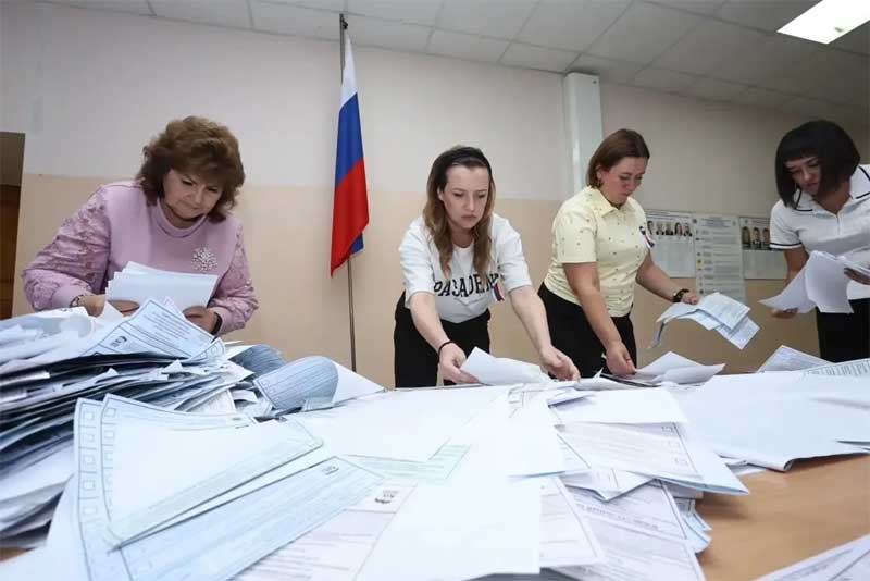 Губернатор Евгений Солнцев поблагодарил оренбуржцев за участие в выборах