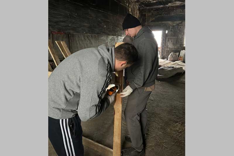 Новотроицкий завод «Оренбургский пропант» поддержал волонтёров в создании Центра помощи животным