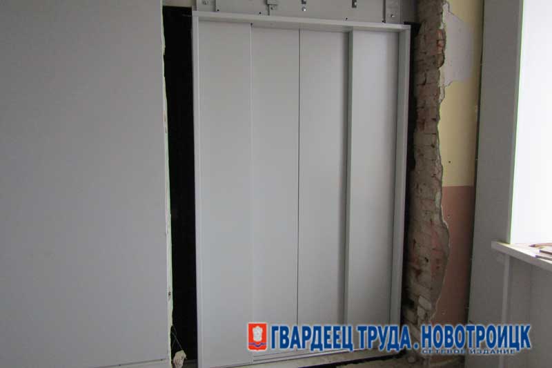 В Новотроицке в рамках национального проекта завершается ремонт детской больницы