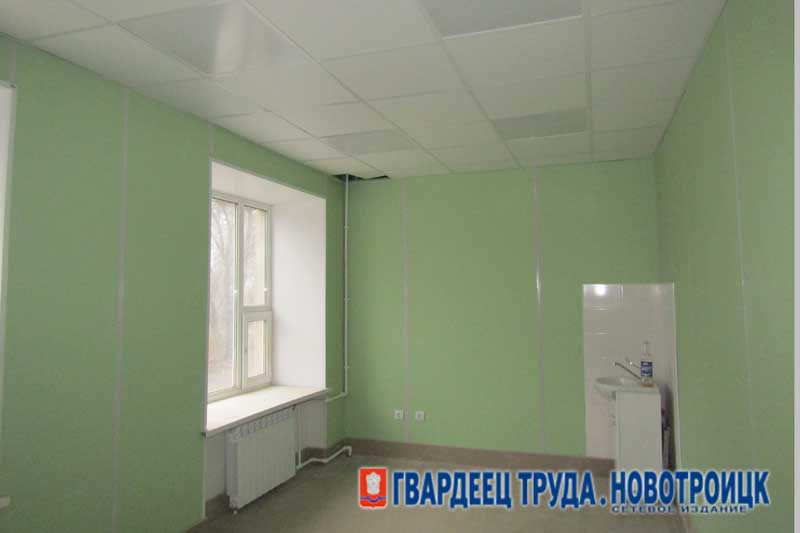 В Новотроицке в рамках национального проекта завершается ремонт детской больницы