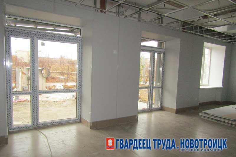 В Новотроицке в рамках национального проекта завершается ремонт детской больницы