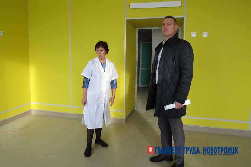 Глава Новотроицка Денис Меньшиков оценил работы по капитальному ремонту Детской городской больницы
