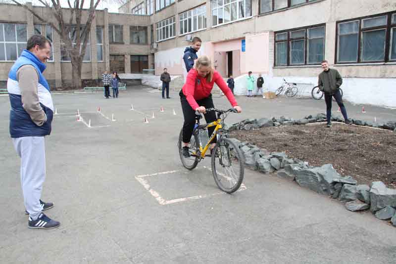 По родному краю на... велосипеде