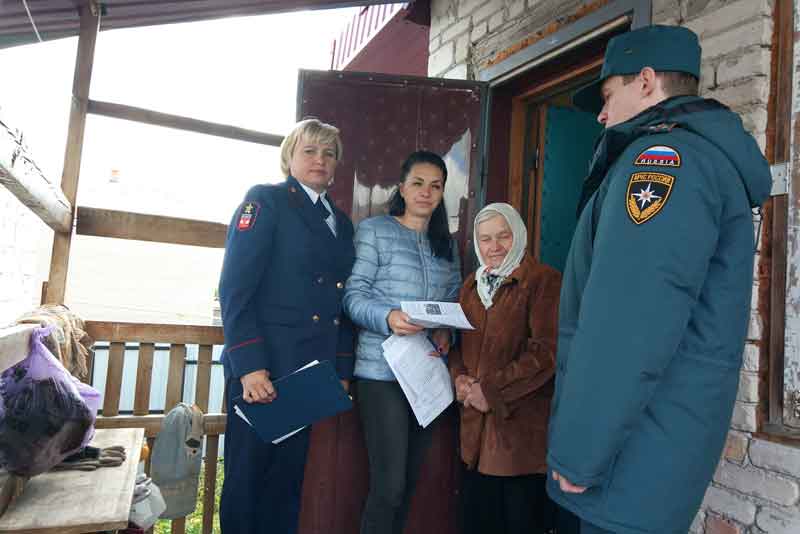 Рейд  в поселке Аккермановка выявил: жители не соблюдают элементарных правил пожарной безопасности