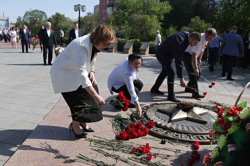 В День памяти и скорби металлурги «Уральской Стали» присоединились к мемориальной акции (фото)