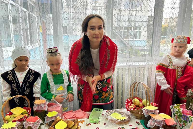 Для новотроицких дошкольников взрослые организовали ярмарку «Ручеёк» дружбы»