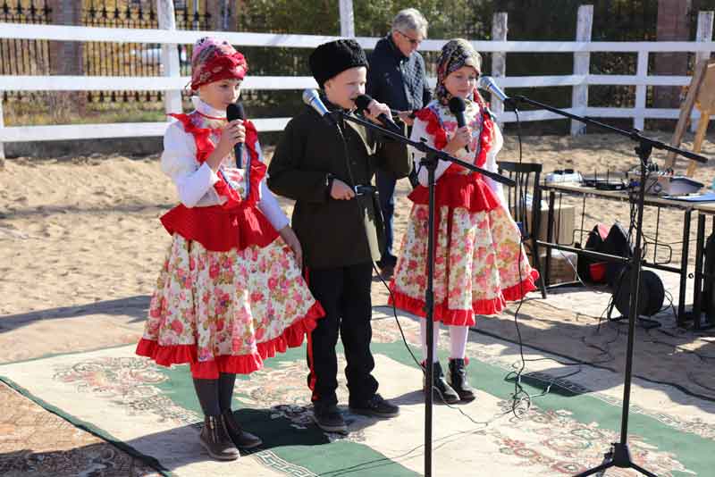 Поедет казак на лихом коне (фото)