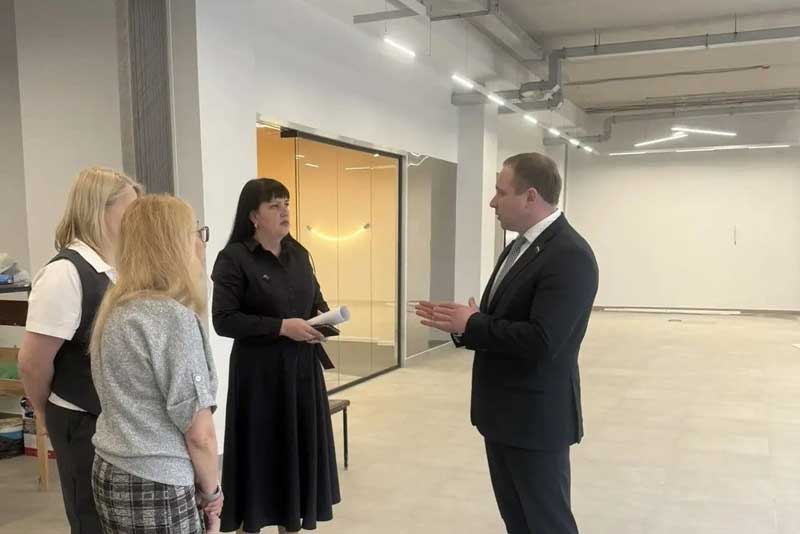 Масштабный ремонт Центральной детской библиотеки Новотроицка близится к завершению