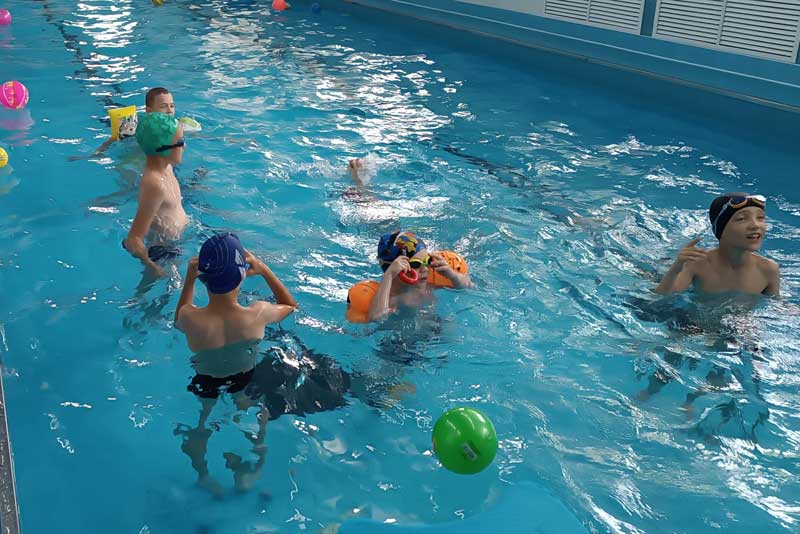 Юные новотроицкие самбисты в дни летних каникул побывали в спортивном лагере