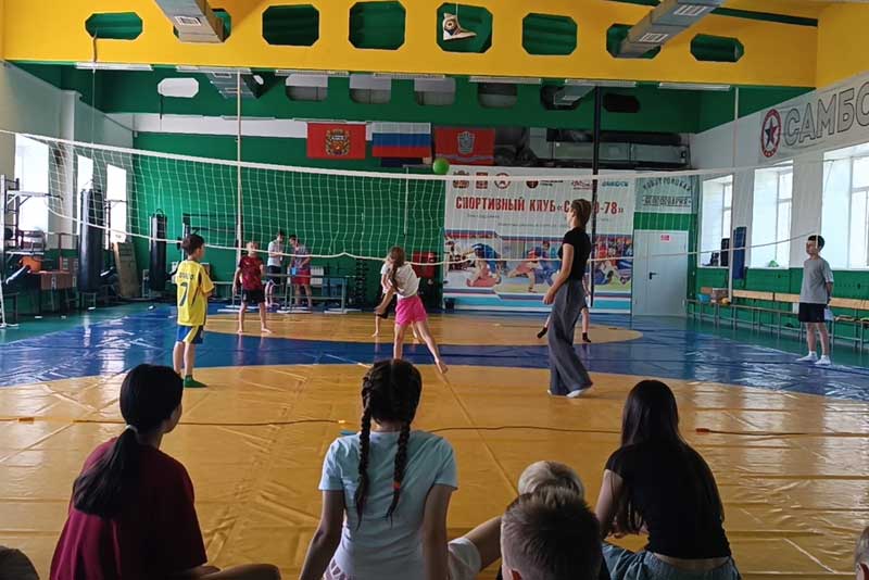 Юные новотроицкие самбисты в дни летних каникул побывали в спортивном лагере