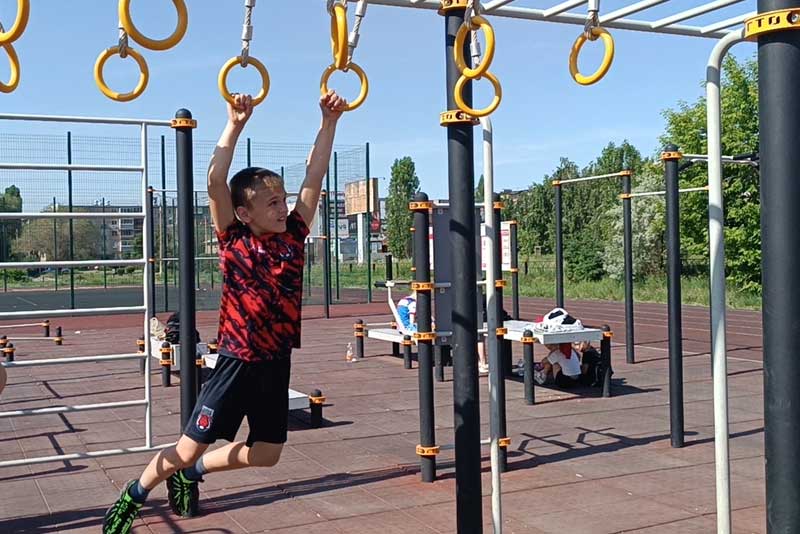 Юные новотроицкие самбисты в дни летних каникул побывали в спортивном лагере