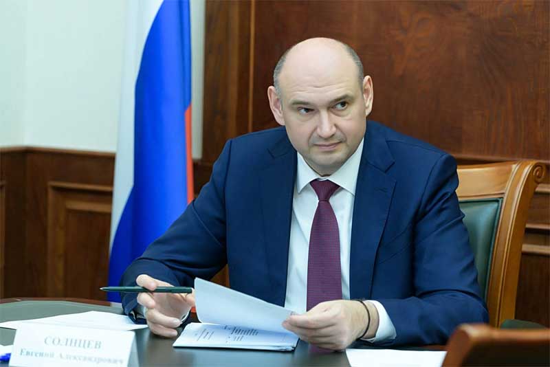 Евгений Солнцев вводит рейтинг министерств по работе с обращениями оренбуржцев