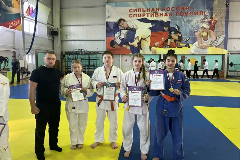  Новотроицкие спортсмены  успешно выступили на представительном турнире по дзюдо