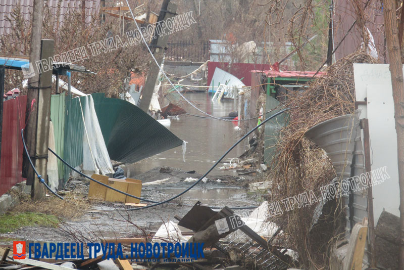 В Новотроицке в результате паводка 10 жилых помещений признаны непригодными для проживания