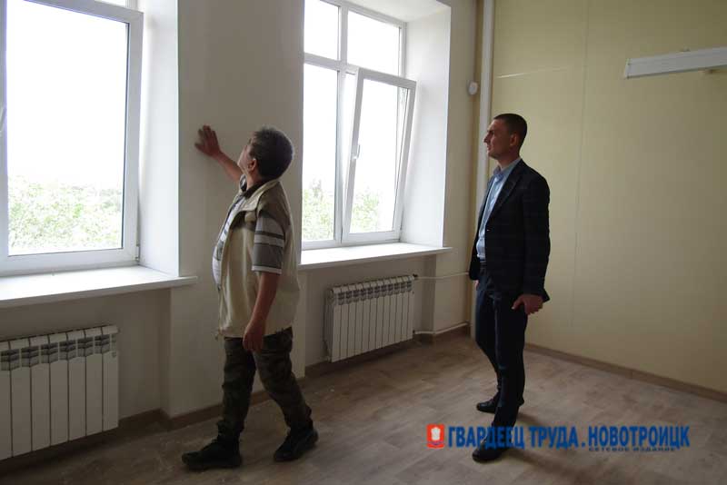 В Новотроицке подрядчик срывает сроки капитального ремонта школы
