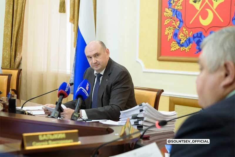 Актуальные вопросы, которые требуют оперативной  реакции, обсудили на заседании правительства Оренбуржья