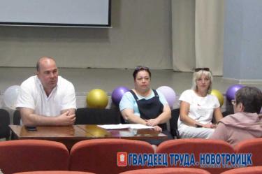 В пригородном посёлке Новотроицка в период подготовки к отопительному сезону жители 21 дома остались без управляющей компании