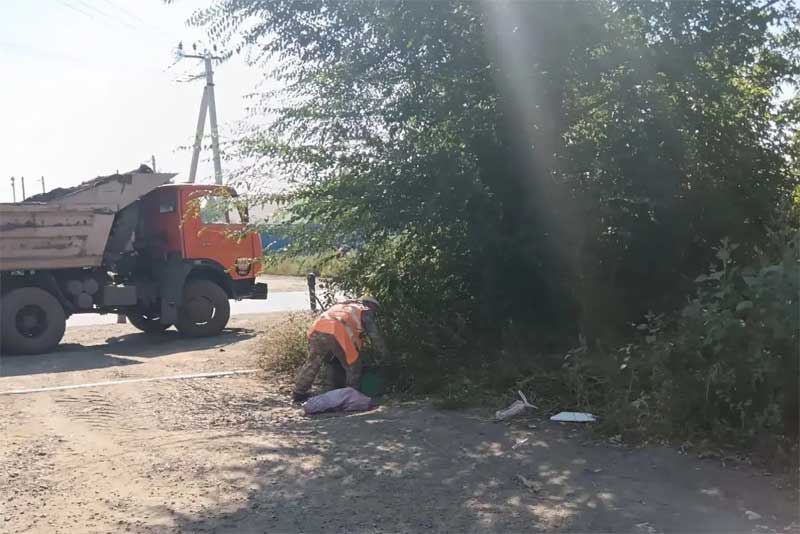 В Новотроицке ликвидируют несанкционированные свалки