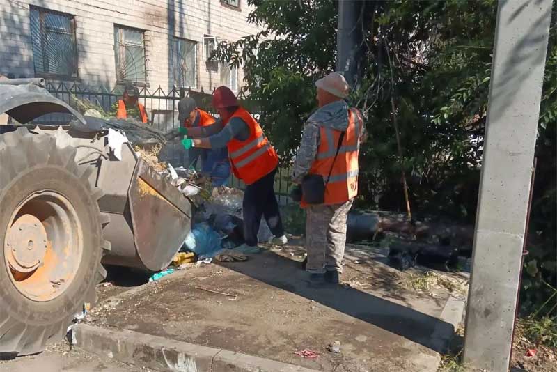 В Новотроицке ликвидируют несанкционированные свалки