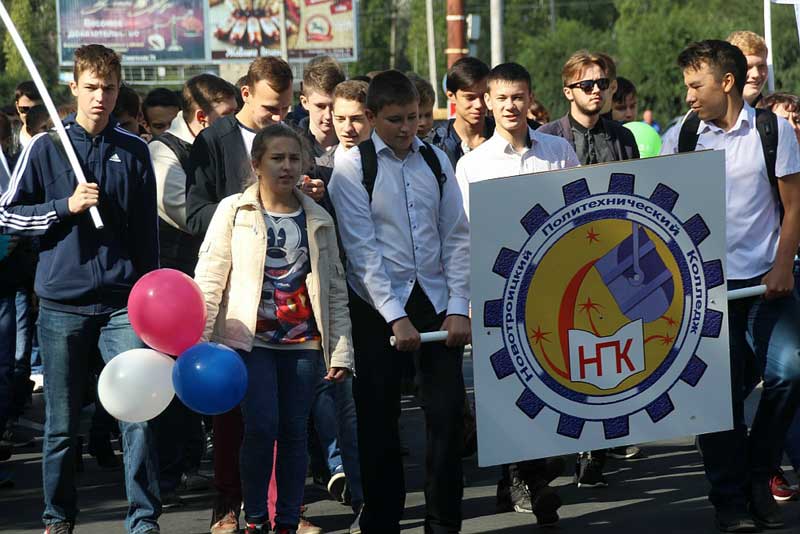 Студенческий парад прошёл по городу (фото)