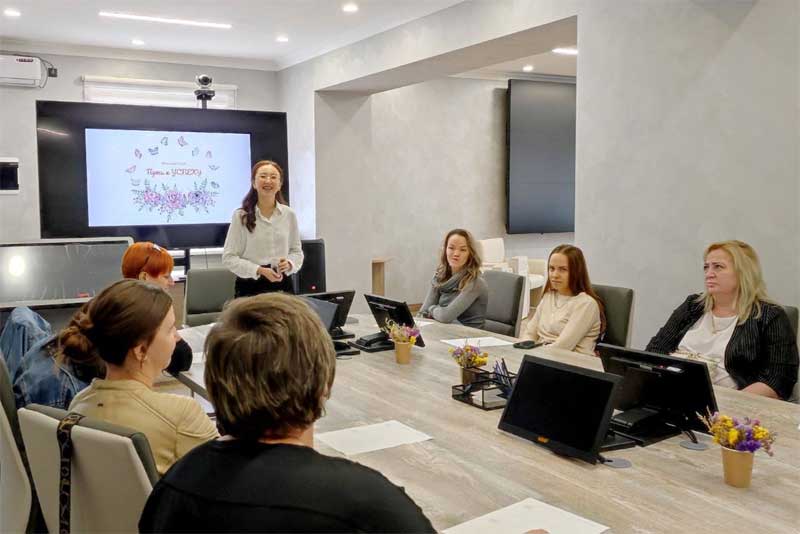 Исполняется два года женским клубам, созданным оренбургской службой занятости