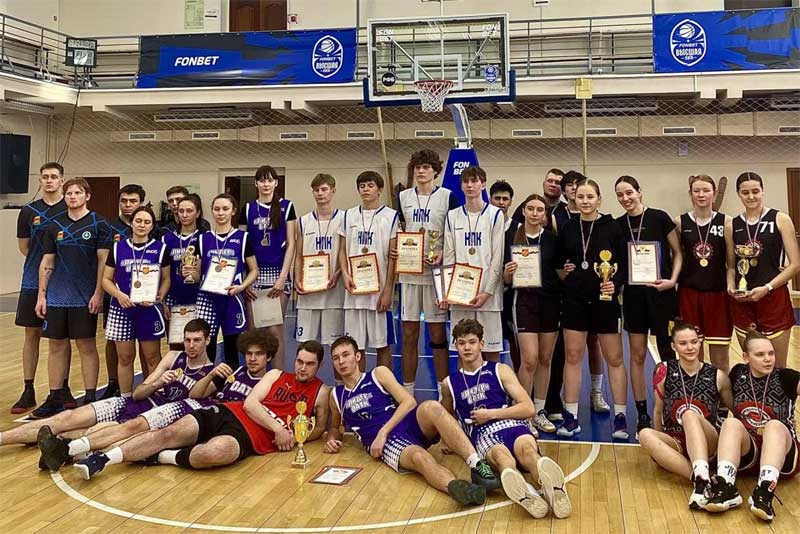 Две новотроицкие команды станут участниками окружного суперфинала по баскетболу