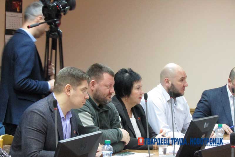 Новотройчанам рассказали, как передать показания счетчиков по горячей воде