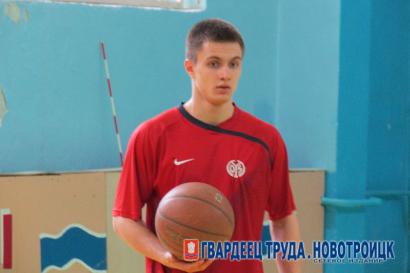 Новотроицкий школьник Егор Ивлев будет представлять Оренбуржье на заключительном этапе Всероссийской олимпиады школьников