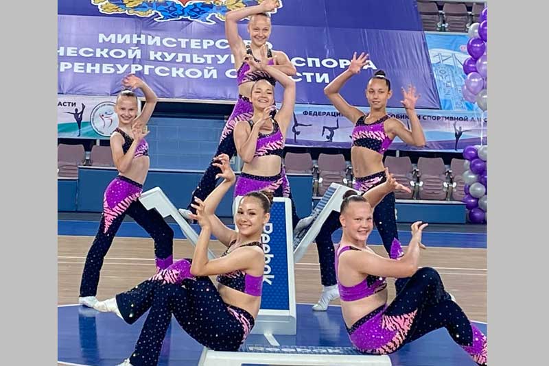 Новотройчане успешно выступили на областном турнире по спортивной аэробике