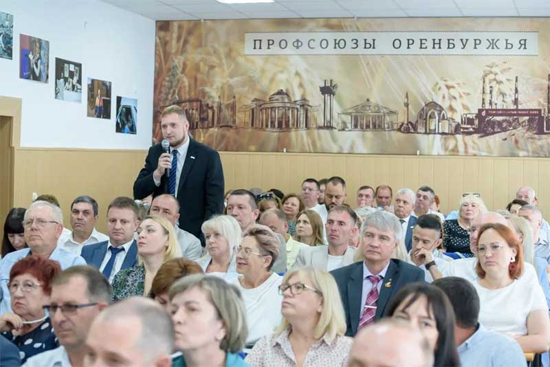 Евгений Солнцев встретился с лидером профсоюзов России Сергеем Черногаевым