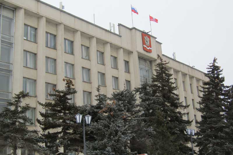Избранные депутаты Новотроицкого горсовета 30 сентября на своем первом заседании изберут председателя и его заместителя, сформируют постоянные комиссии
