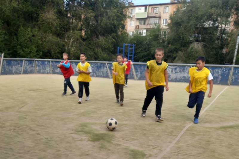 В Новотроицке прошли соревнования по мини - футболу среди воспитанников детских домовых клубов