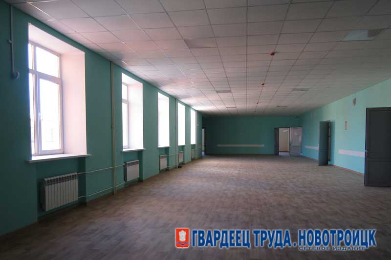 Новоселье новотроицкой школы №10 перенесли на следующий год