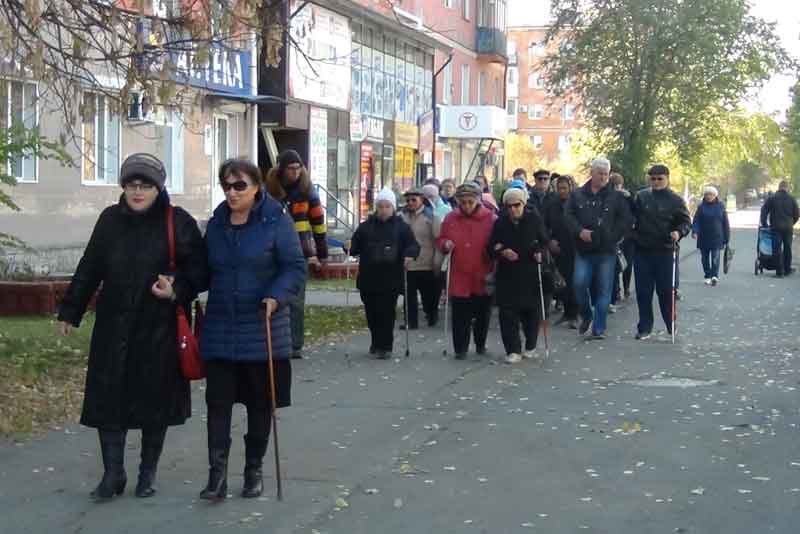 Акция «Белая трость» прошла в центре Новотроицка (фото)