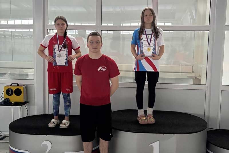 Новотроицкие пловцы лидируют на первенстве Оренбуржья по подводному спорту