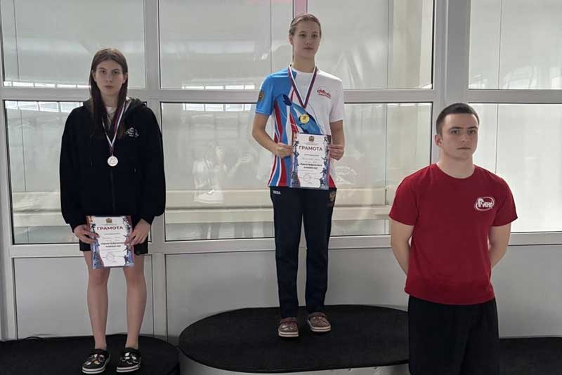 Новотроицкие пловцы лидируют на первенстве Оренбуржья по подводному спорту