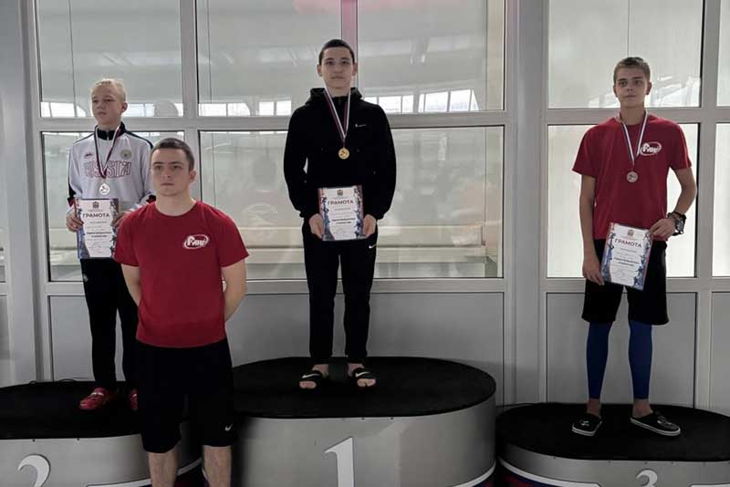 Новотроицкие пловцы лидируют на первенстве Оренбуржья по подводному спорту