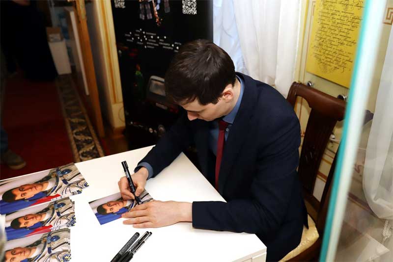 Оренбургский губернаторский музей пополнили более 80 уникальных космических экспонатов