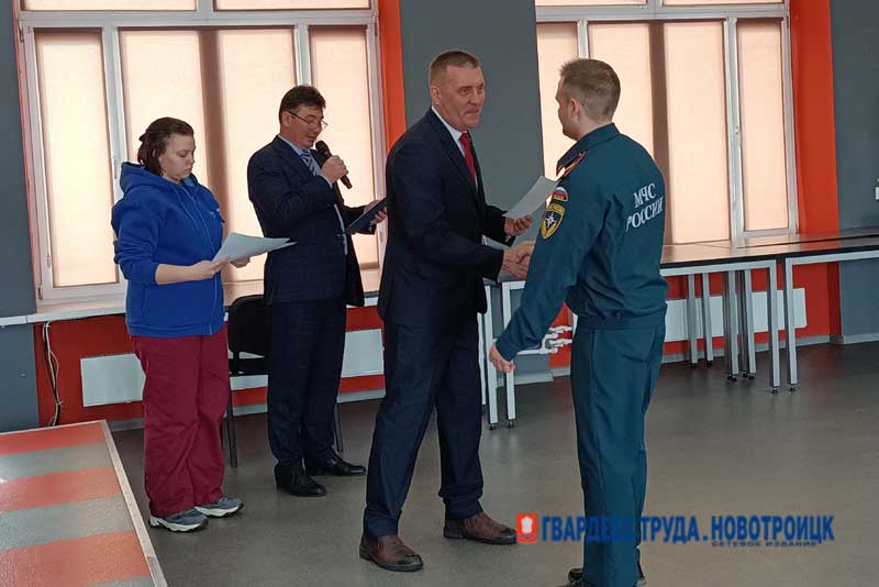 Они стали первыми. В Новотроицке подготовили операторов беспилотных авиасистем