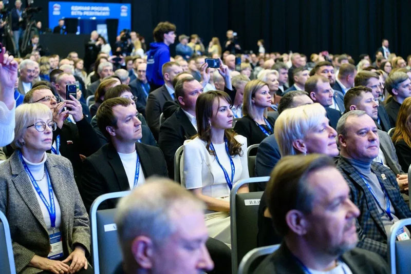 На окружном форуме «Единой России» оренбуржцы поделились опытом по поддержке детей и молодежи