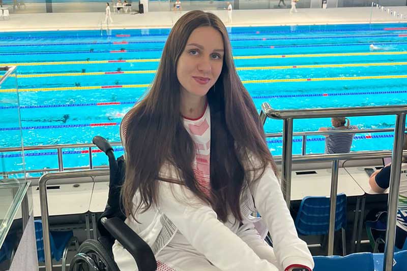 Новотройчанка Ю.Молчанова выступает на чемпионате России по плаванию