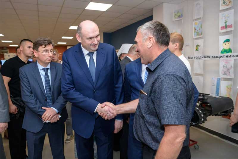 Евгений Солнцев рассказал, что учителя, подготовившие стобалльников, будут получать премию за каждый максимальный результат учеников