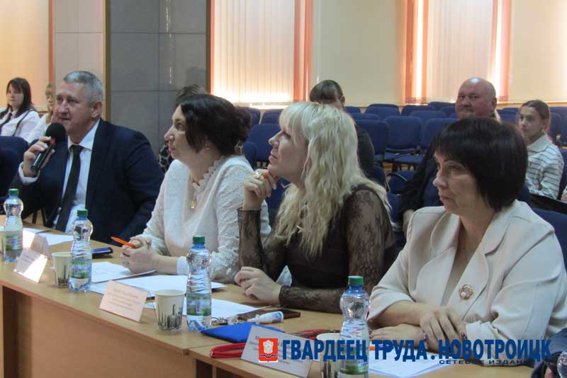 Конкурс «Школьный бюджет» помог дополнительно привлечь в образовательные учреждения Новотроицка 100 тысяч рублей