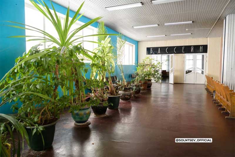 Евгений Солнцев посетил Оренбургский госуниверситет, которому  исполнилось 70 лет, и отметил необходимость ремонта его объектов 