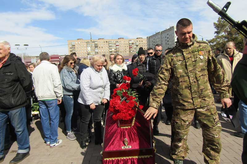 Новотроицк проводил в последний путь Евгения Масалитина