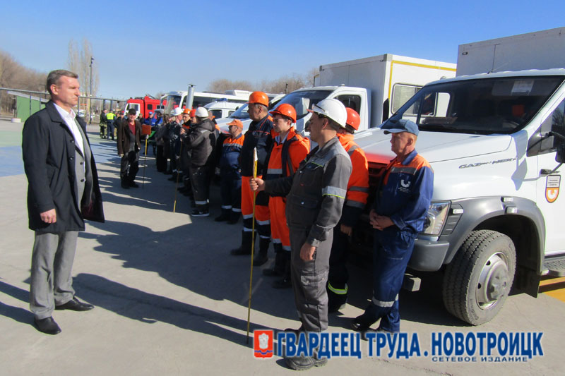 В Новотроицке в преддверии паводка провели смотр   аварийно-спасательной техники