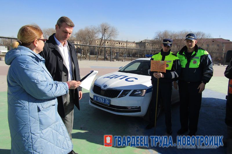 В Новотроицке в преддверии паводка провели смотр   аварийно-спасательной техники