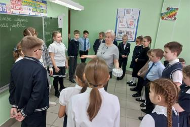 Для новотроицких школьников провели урок «Как дружить народами»